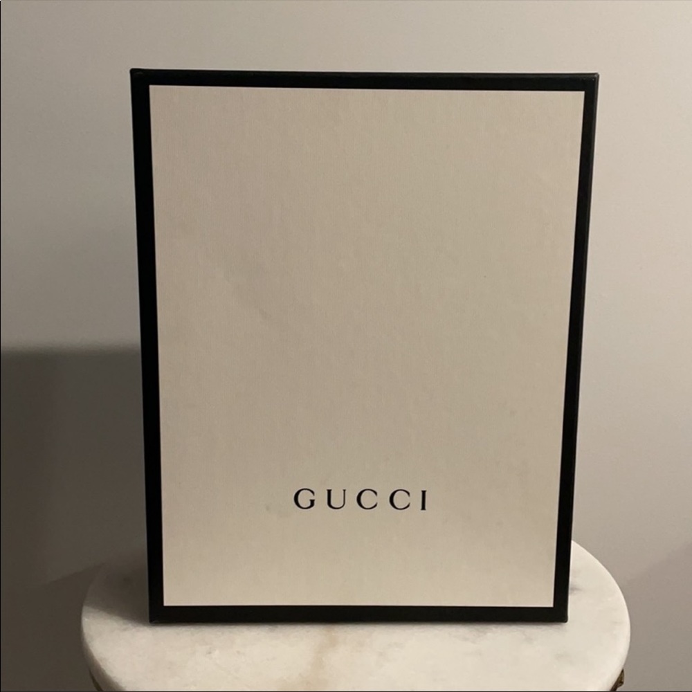 Gucci Rhyton sneakers - Picture 2 of 6